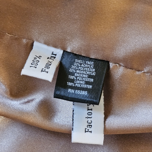 Y2K Express Faux Fur Coat Size Small - Picture 5 of 8